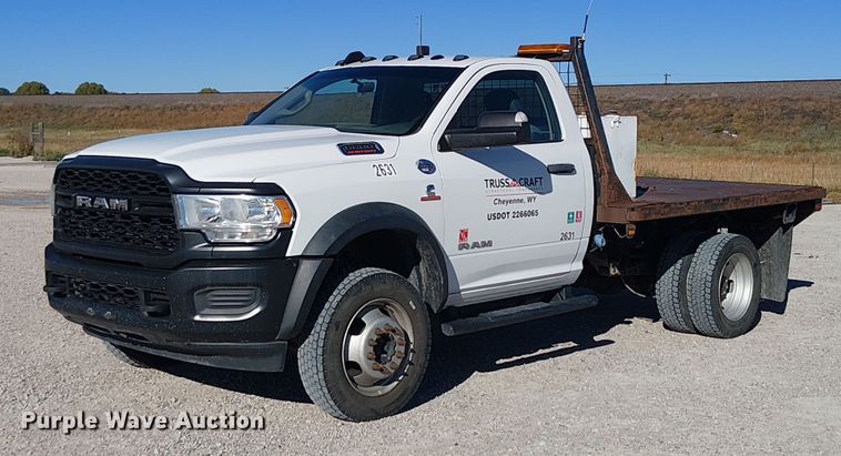 2019 RAM 5500 flatbed truck - EC1212