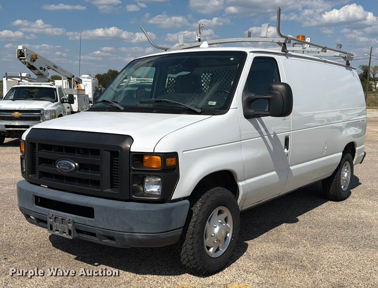2012 Ford E150 van - ED5957