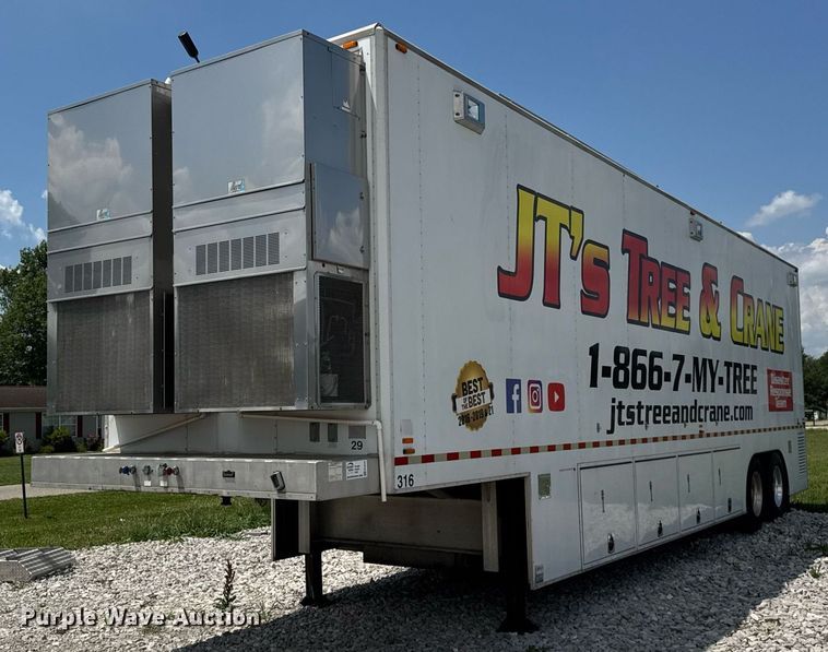 2013 Holland 40' CUPCOW bunk trailer - EF2079