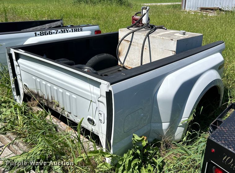 Pickup truck bed - EK8409