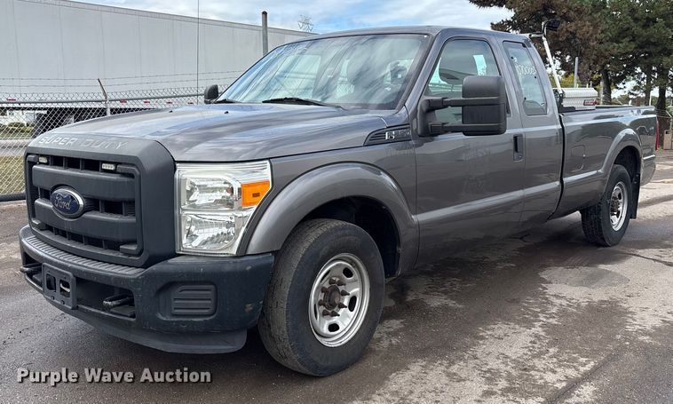 2013 Ford F250 Super Duty SuperCab pickup truck - EM6101