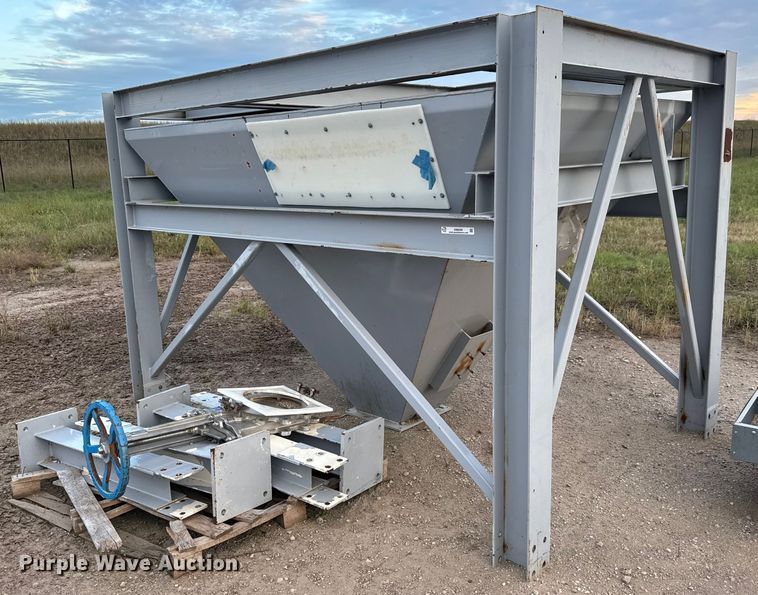 Cooper Industries hopper - EM8290