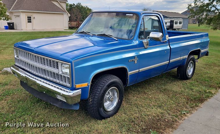 1981 Chevrolet Cheyenne K10 pickup truck - EO4711