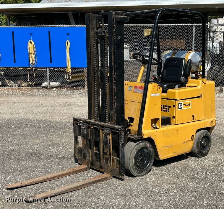 Caterpillar T35B forklift - ET3250