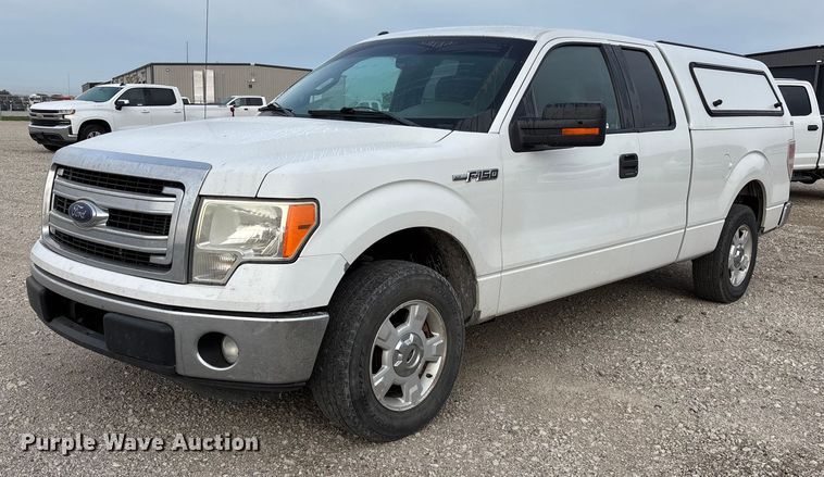 2013 Ford F150  SuperCab pickup truck - ET4687