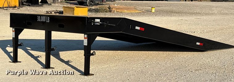 2025 X-Star 30,000 lb loading dock ramp - ET7101