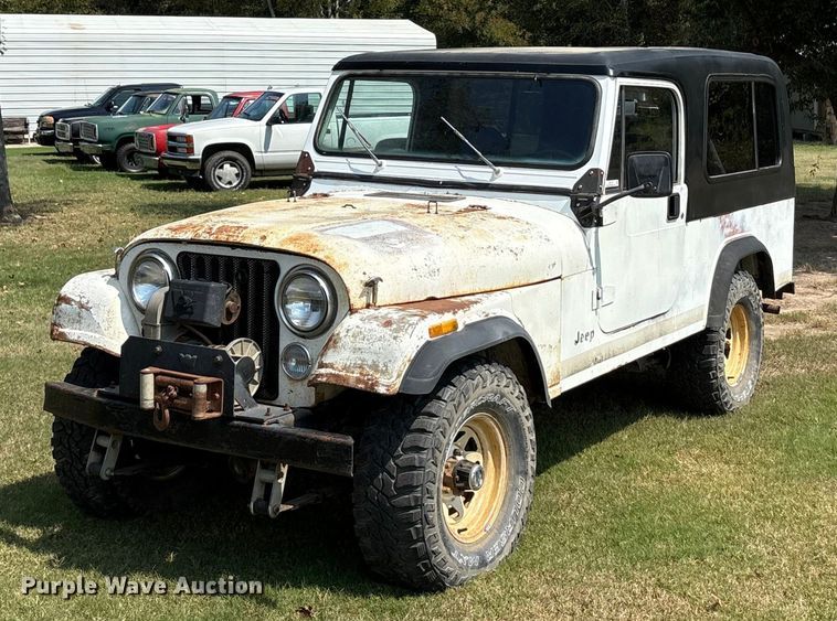 1981 Jeep CJ-8 Scrambler SUV - EU0110