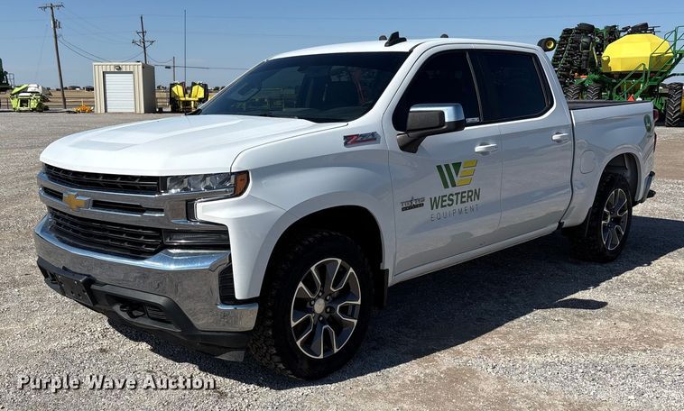 2021 Chevrolet Silverado 1500 Crew Cab pickup truck - EU4697