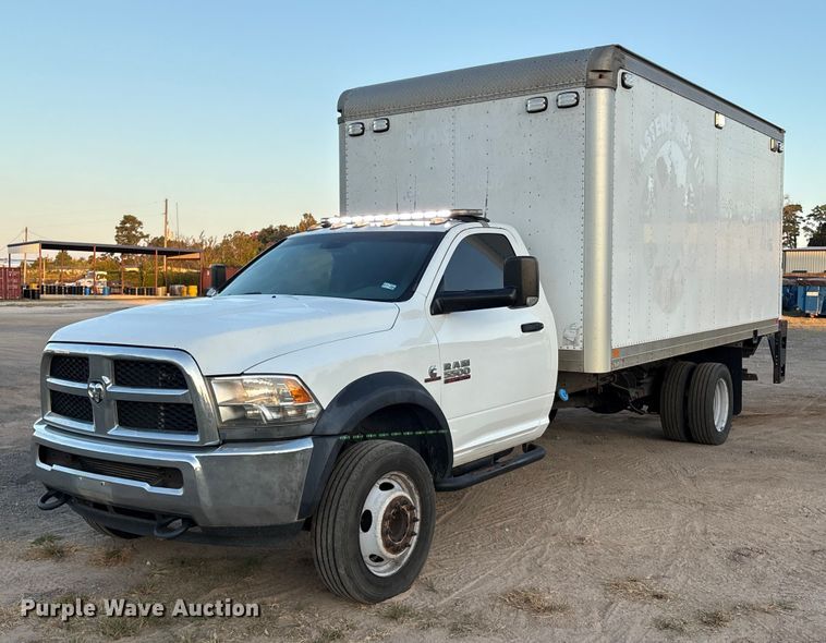 2016 Dodge Ram 5500 Box Truck - EU7044