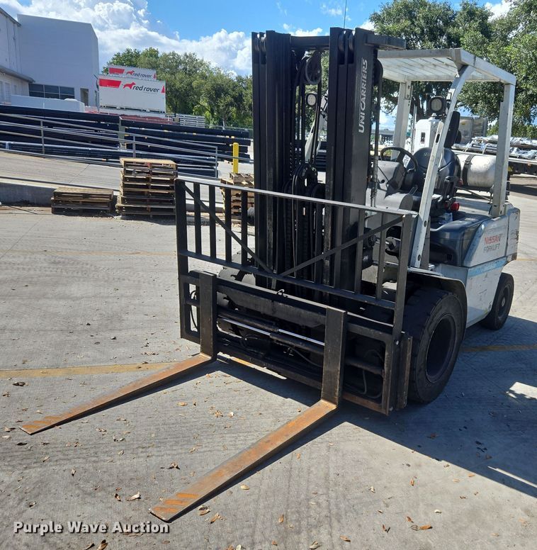 2014 Nissan PF80YLP forklift - EV5357