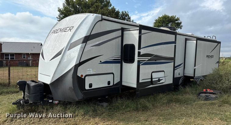 2021 Keystone Premier 34RI camper - IE9236