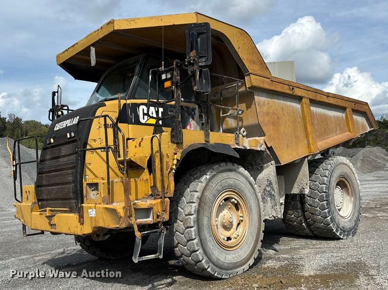 2010 Caterpillar 772 haul truck - DH8735