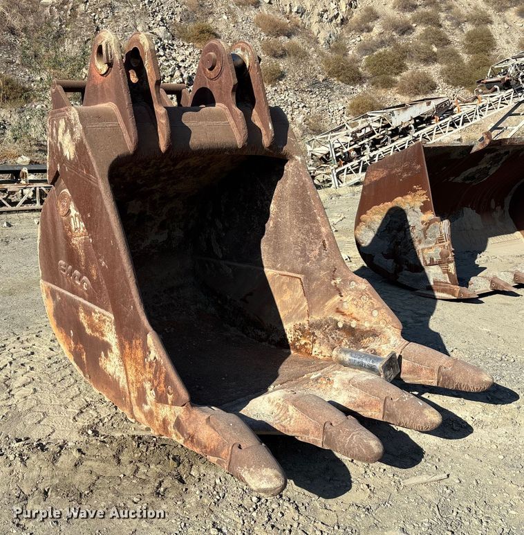 ESCO 54" W excavator bucket - DH8739