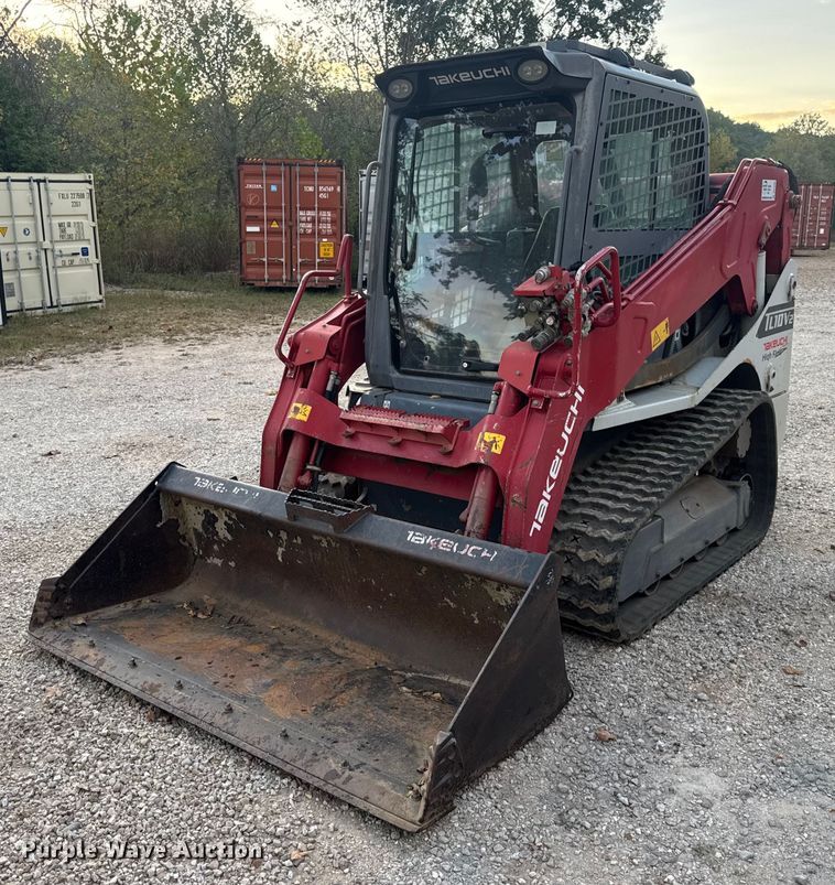 2017 Takeuchi TL10V2 tracked skid steer loader - DO2390