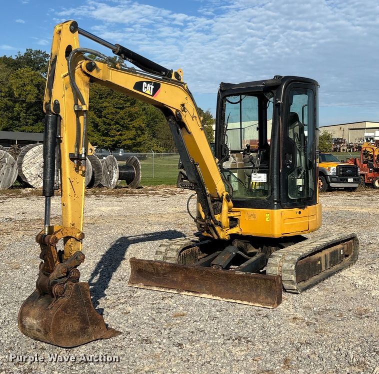 2011 Caterpillar 304D CR mini excavator - DU1422