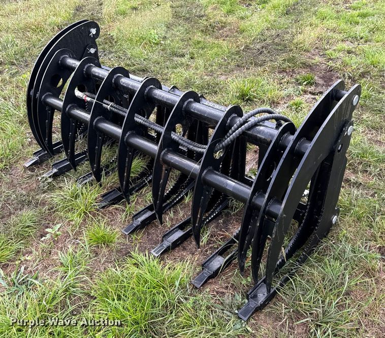 2025 GIYI CLG72 skid steer grapple bucket - DY8263