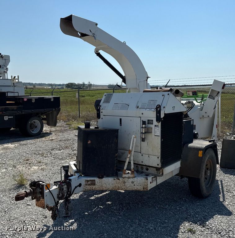 2012 Altec CFD-1217 wood chipper - DY8290