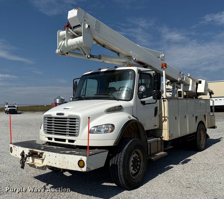 2012 Freightliner Business Class M2 bucket truck - DY8291