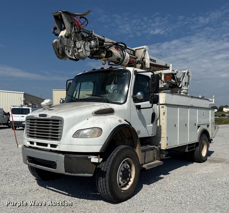 2013 Freightliner Business Class M2 digger derrick truck - DY8293