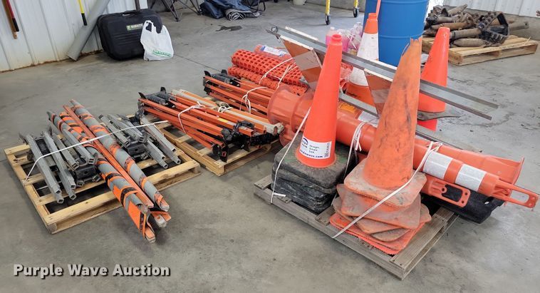 Road safety equipment  - EA2623