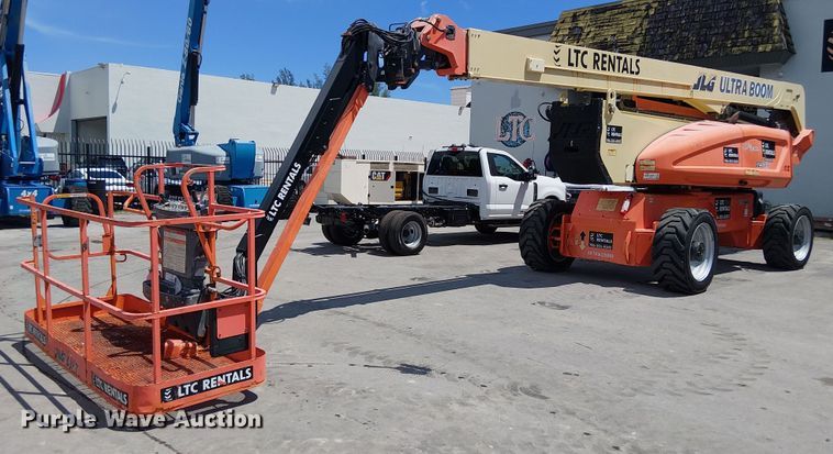 2010 JLG 1250AJP boom lift - EC3812