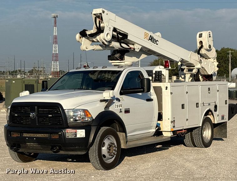 2012 Dodge Ram 5500 bucket truck - ED2266