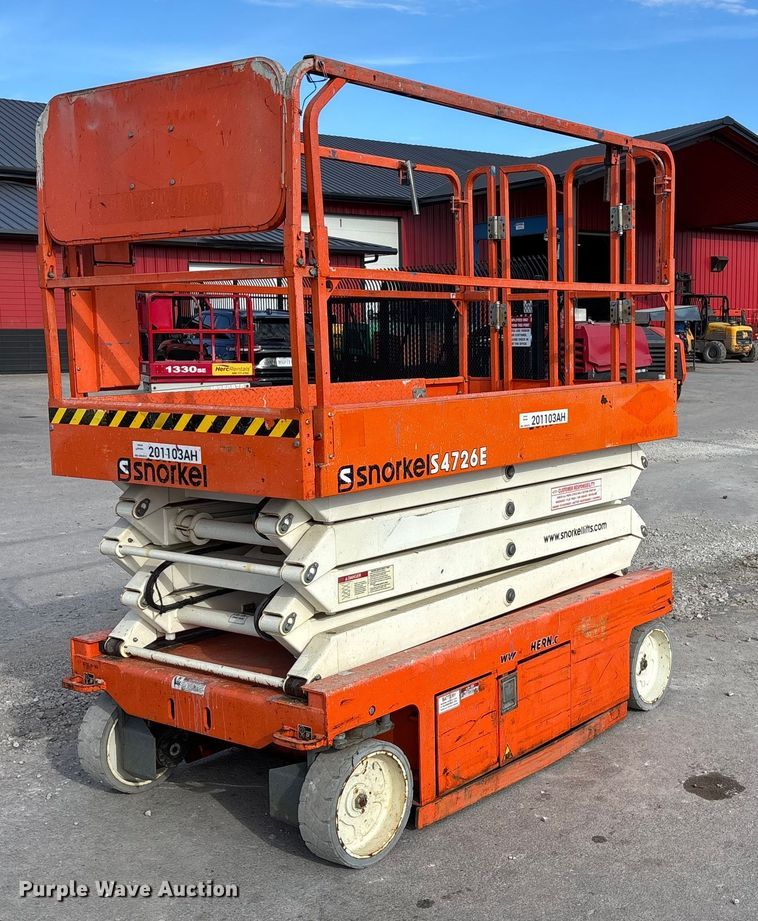 2018 Snorkel S4726E scissor lift - EE4088