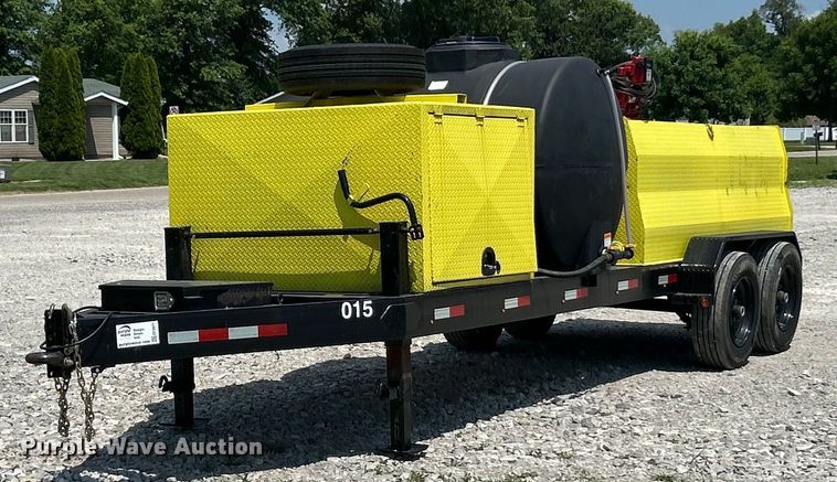 2022 Tank Fuel trailer - EF2077