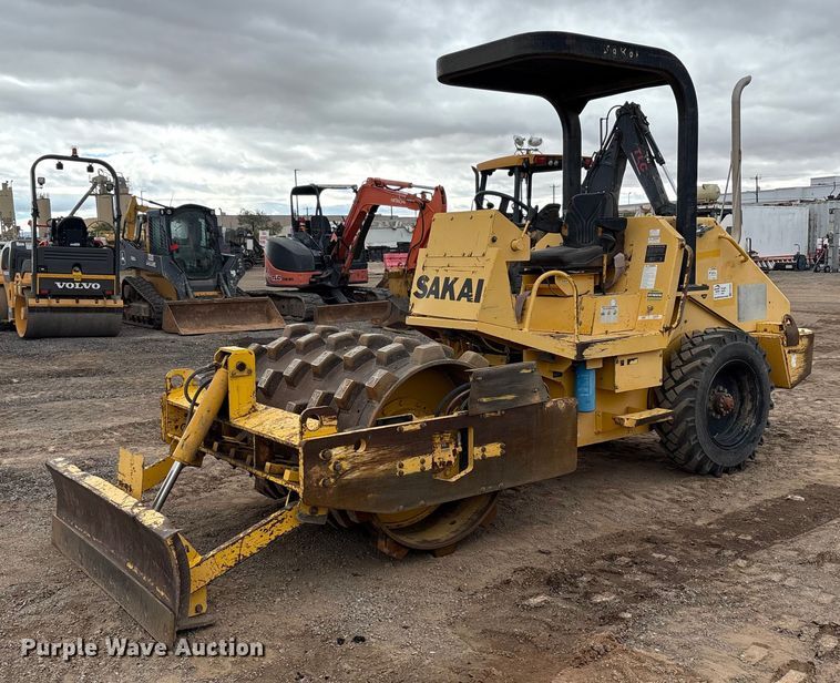 2007 Sakai SV201TF single drum vibratory roller - EF6084