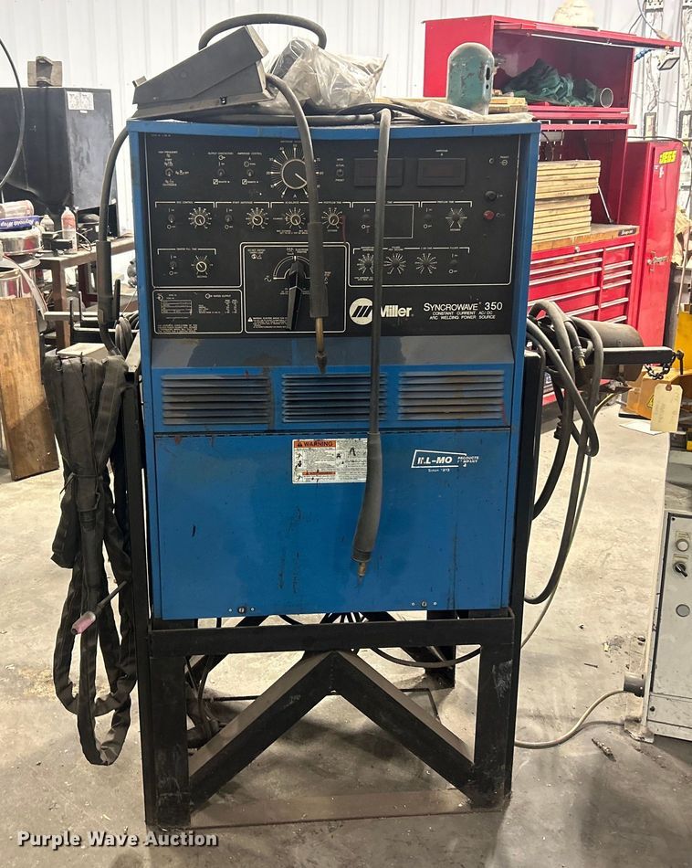 Miller Syncrowave 350 welder - EK8404