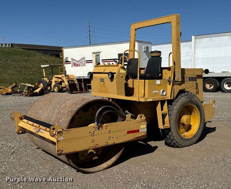 Case W602 BD single drum roller - EM2398