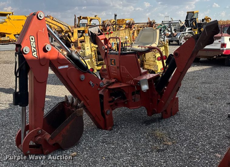 2006 Ditch Witch A720 backhoe attachment - ER0189