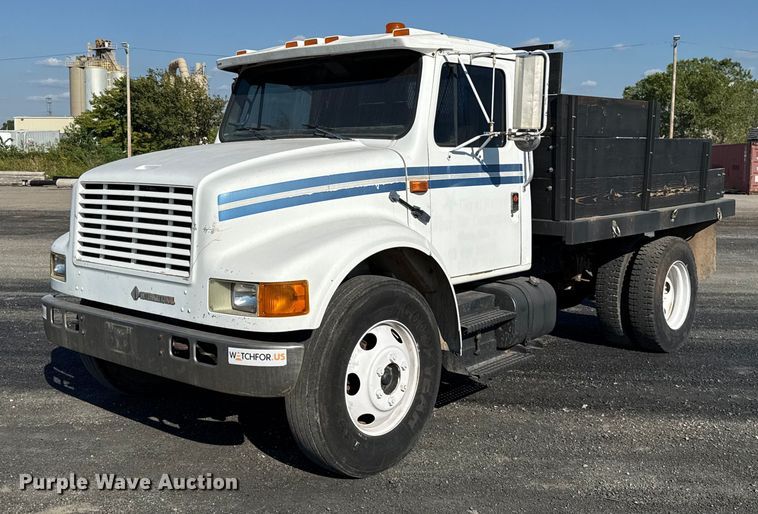 1990 International 4700  dump flatbed truck - EU5016