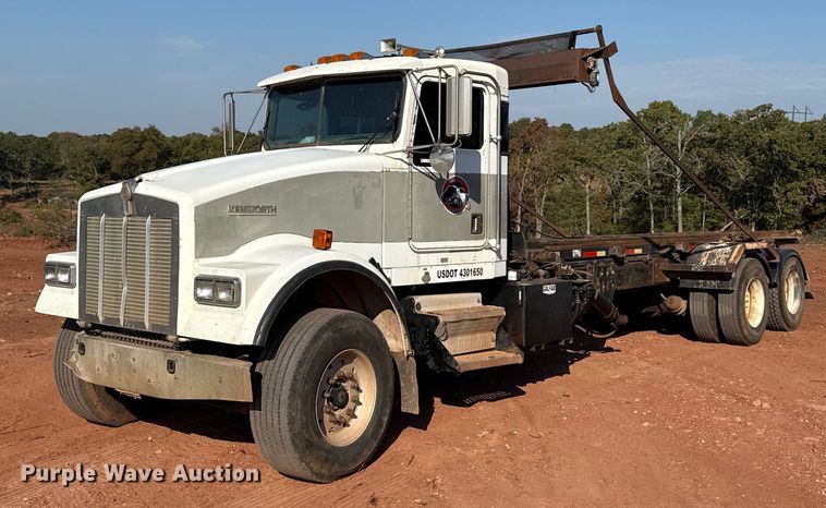 1996 Kenworth W900B roll-off container truck - EU5086