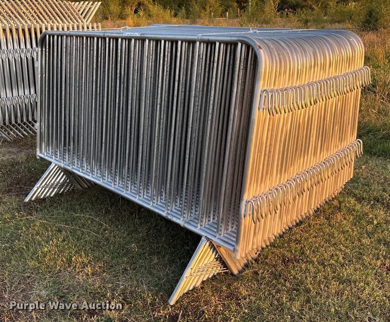 (35) security fence panels   - EV3134