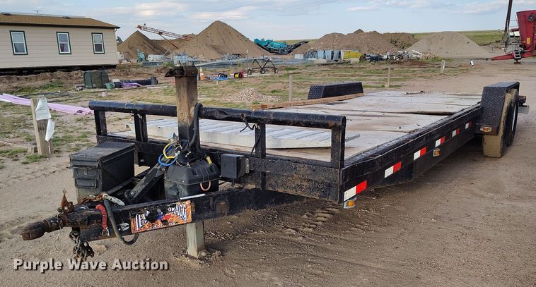 1998 Texas Bragg equipment trailer - IP9676