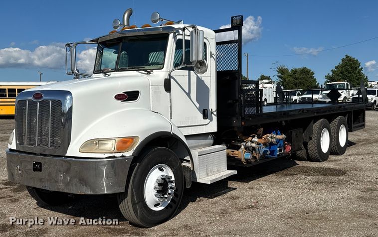 2007 Peterbilt 340 flatbed truck - NU9699