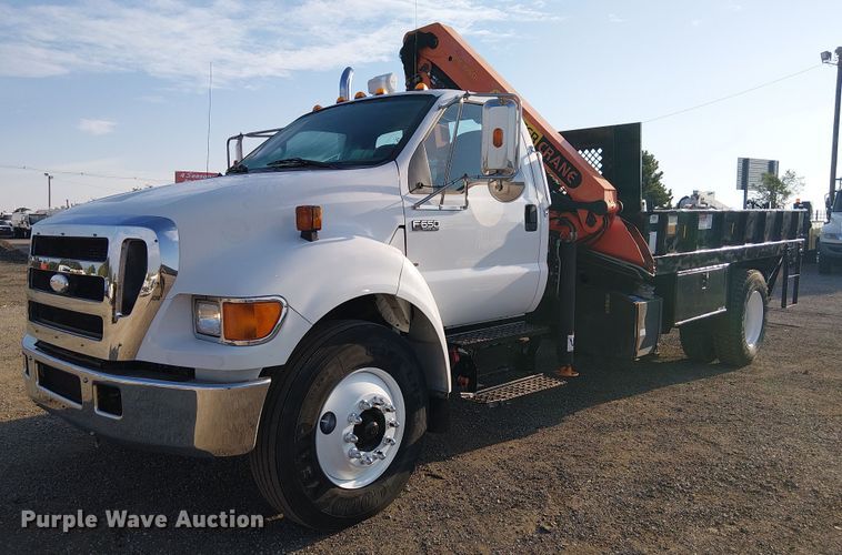 2007 Ford F650 Super Duty crane truck - NU9708