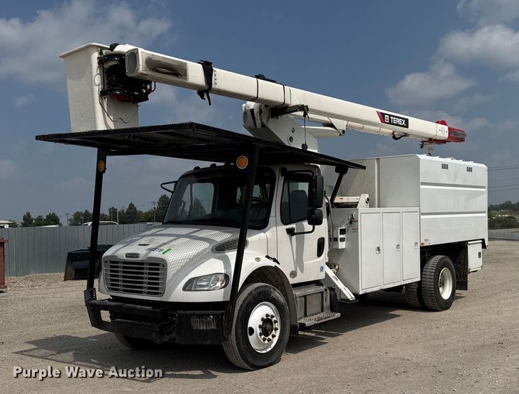 2020 Freightliner Business Class M2 forestry bucket truck - YA1022