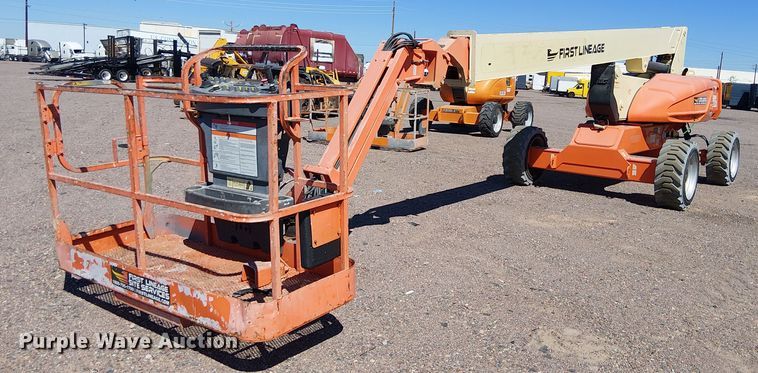 2011 JLG M600 boom lift - YA1137