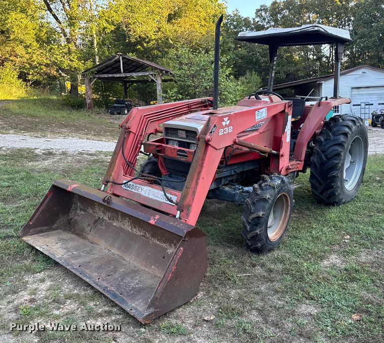 Massey Ferguson 1190 MFWD tractor - DO2391