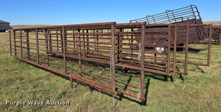 (8) livestock panels - DY1327