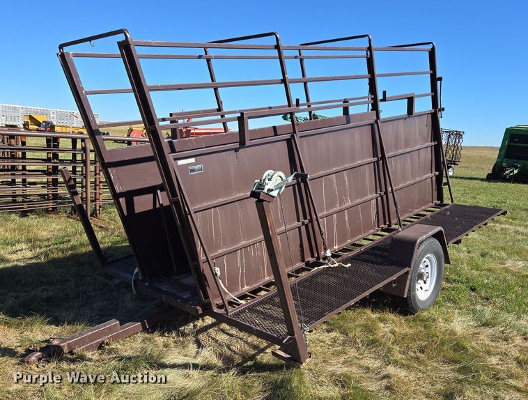 Cow Country Equipment livestock chute - DY1328