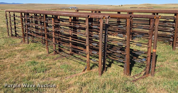 (10) livestock panels - DY1330