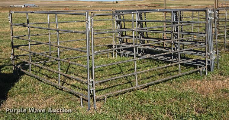 (12) livestock panels - DY1337
