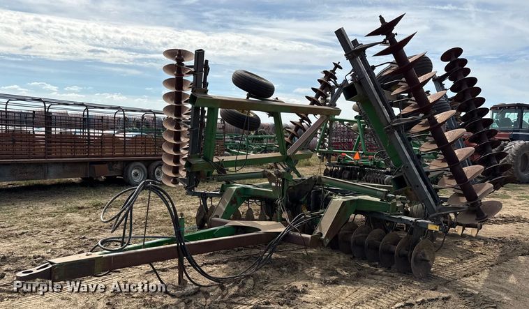 John Deere 630 double off-set disk - DY8254