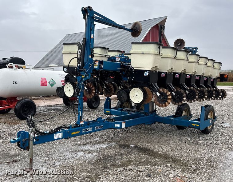 Kinze 3500  split row no-till planter - EE4021