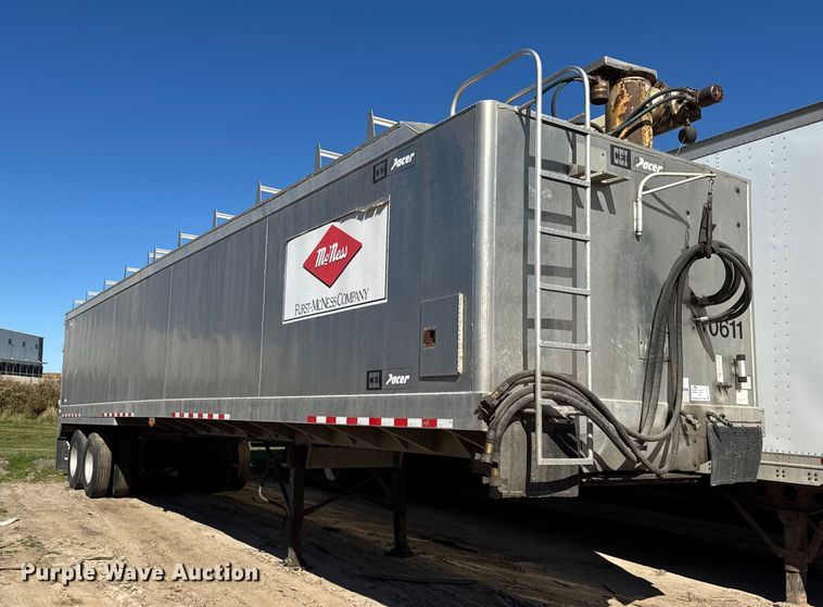 2011 CEI Pacer AT65 fertilizer delivery trailer - EF2202