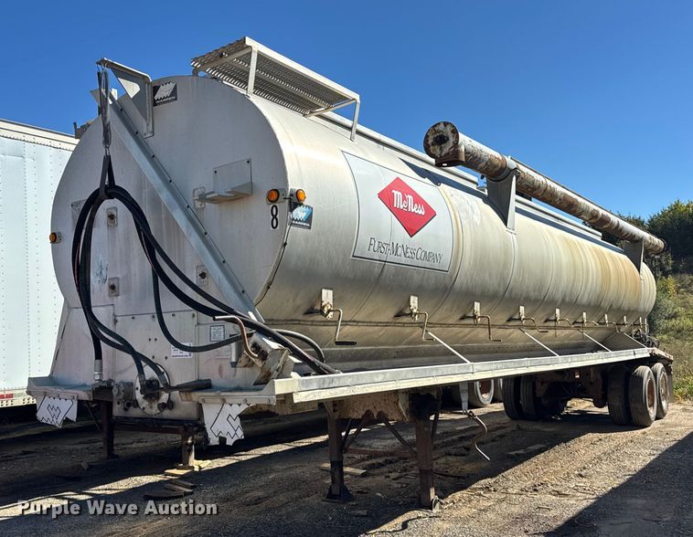 2008 Warren AT38SRTV9 feed delivery trailer - EF2203