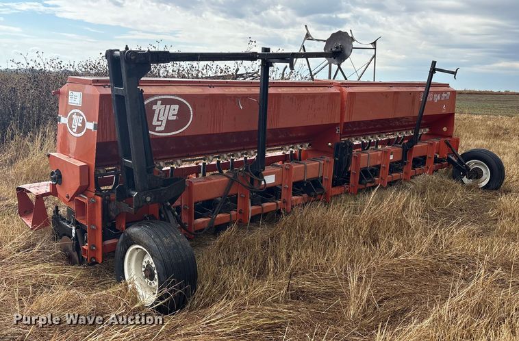 Tye 124-7330A grain drill - EF6095